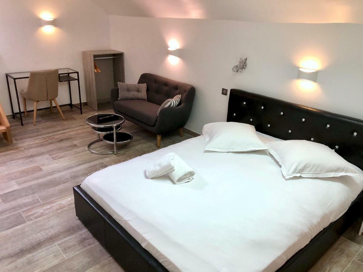 Little Plaza Appart'Hotel Lille Exterior foto