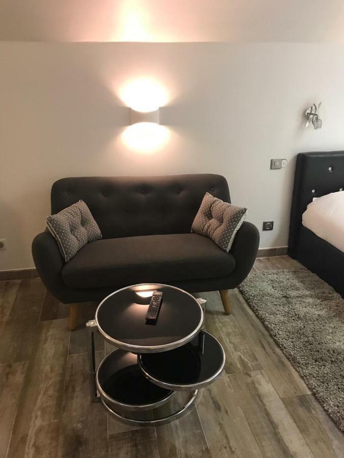 Little Plaza Appart'Hotel Lille Exterior foto